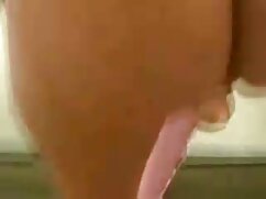 chica se estira anal ...